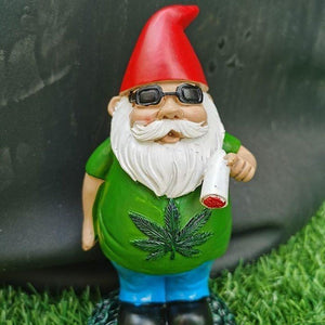 BIG BELLY SAM SMOKING GNOME