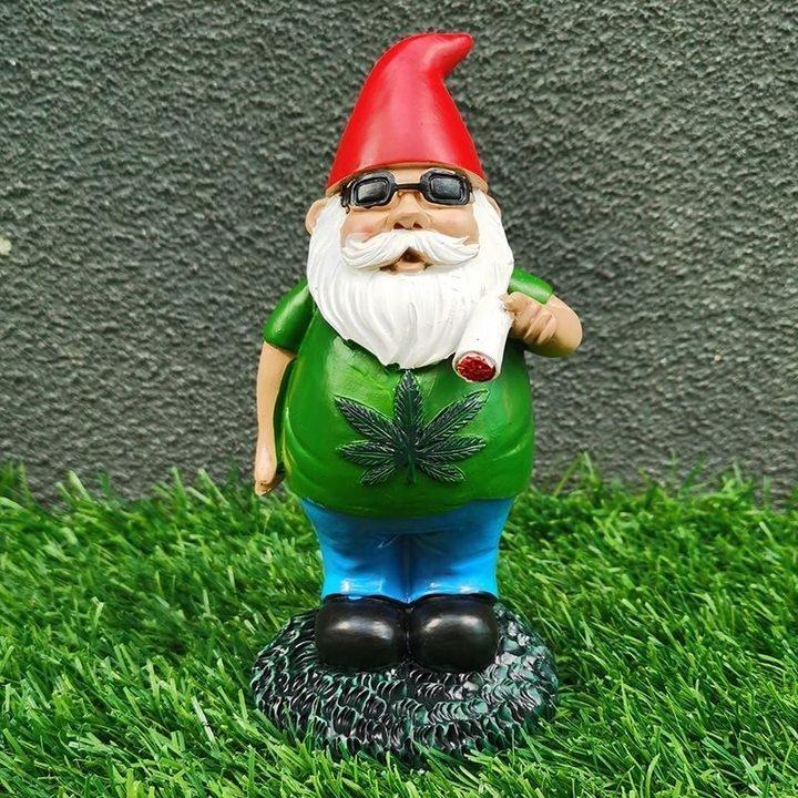 BIG BELLY SAM SMOKING GNOME