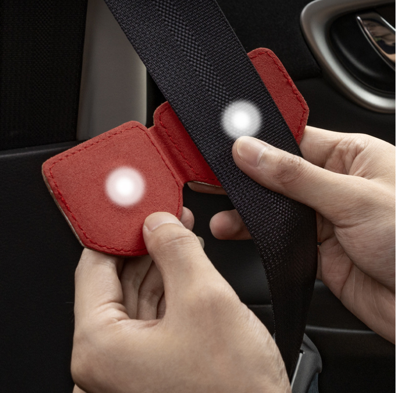 Seat belt limiter adjuster